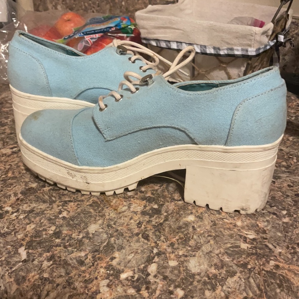 Platform shoes - Picture 3 of 6